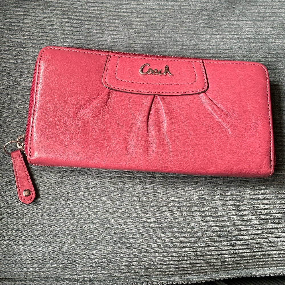 Coach wallet leather with leather interior